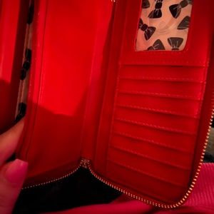 Disney lougefly Mickey Mouse original black and red wallet